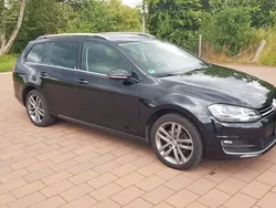 Schwarz Gebraucht 2015 VW Golf VII Highline Kombi | 9.900 € (Guter Preis)