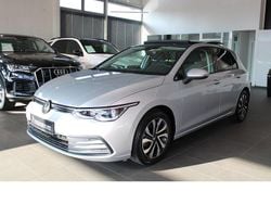 Silber Gebraucht 2022 VW Golf VIII IQ Drive Limousine | 21.900 € (Fairer Preis)
