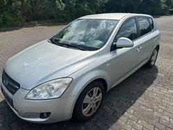 Silber Gebraucht 2007 Kia Ceed Limousine | 3.990 € (Fairer Preis)