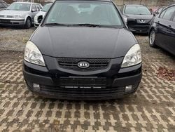 Gebraucht 2006 Kia Rio EX Limousine | 950 € (Superpreis)