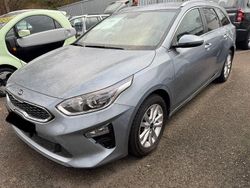 Silber Gebraucht 2020 Kia Ceed Platinum Edition Kleinwagen | 16.400 € (Fairer Preis)