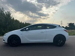Weiß Gebraucht 2012 Opel Astra GTC Edition | 6.999 € (Etwas zu teuer)
