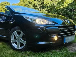 Schwarz Gebraucht 2005 Peugeot 307 CC Cabrio | 3.550 € (Etwas zu teuer)