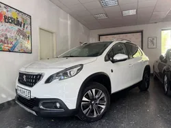 Weiß Gebraucht 2018 Peugeot 2008 Crossway SUV | 10.490 € (Fairer Preis)