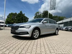 Brilliant silber metallic Gebraucht 2022 Skoda Superb Ambition Kombi | 24.990 € (Fairer Preis)