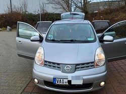 Grau Gebraucht 2007 Nissan Note Van / Kleinbus | 4.499 € (Fairer Preis)