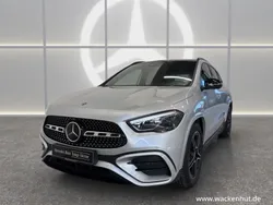 Silber Gebraucht 2024 Mercedes GLA220 AMG line SUV | 47.490 € (Fairer Preis)