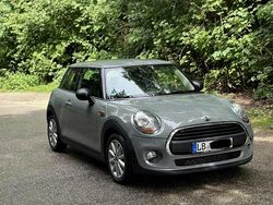 Grün Gebraucht 2017 Mini ONE Kleinwagen | 8.800 €