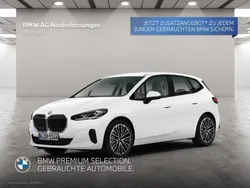 Weiß Gebraucht 2024 BMW 218 Active Tourer Luxury Line Van / Kleinbus | 29.607 € (Superpreis)