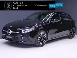 Metalliclack kosmosschwarz Gebraucht 2020 Mercedes A200 Progressive Limousine | 25.870 € (Etwas zu teuer)