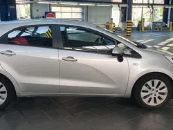 Grau Gebraucht 2012 Kia Rio Kombi | 4.700 €