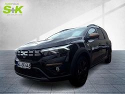 Perlmuttschwarz metallic (schwarz) Gebraucht 2025 Dacia Jogger Extreme Van / Kleinbus | 24.480 € (Guter Preis)