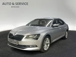 Brilliantsilber metallic met. Gebraucht 2019 Skoda Superb Style Limousine | 26.460 € (Guter Preis)