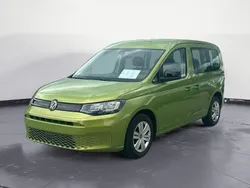 Grün Gebraucht 2021 VW Caddy Basis Van / Kleinbus | 21.930 € (Fairer Preis)