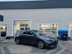 Grau Gebraucht 2018 Hyundai i30 N Line Limousine | 17.990 € (Teuer)