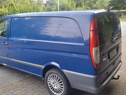 Blau Gebraucht 2010 Mercedes Vito Van / Kleinbus | 6.150 €