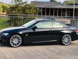 Schwarz Gebraucht 2009 BMW 320 Cabriolet M Sport Cabrio | 10.990 € (Fairer Preis)