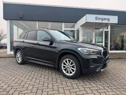 Schwarz Gebraucht 2020 BMW X1 Advantage SUV | 19.490 € (Fairer Preis)