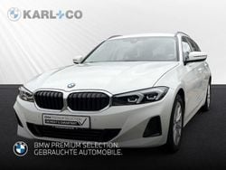 Weiss Gebraucht 2022 BMW 318 Shadowline Kombi | 27.490 € (Guter Preis)