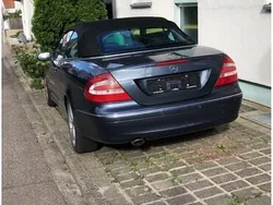 Blau Gebraucht 2003 Mercedes CLK240 Avantgarde Cabrio | 7.300 € (Fairer Preis)