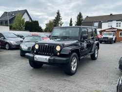 Schwarz Gebraucht 2014 Jeep Wrangler Unlimited Sahara SUV | 21.990 € (Superpreis)