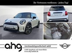 Weiß Gebraucht 2022 Mini Cooper Classic Kleinwagen | 21.830 € (Fairer Preis)