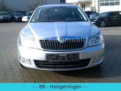 Silber Gebraucht 2011 Skoda Octavia Family Kombi | 3.990 € (Superpreis)