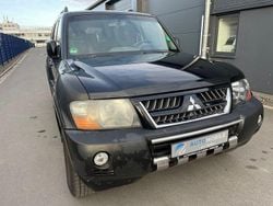 Schwarz Gebraucht 2006 Mitsubishi Pajero SUV | 4.990 € (Superpreis)