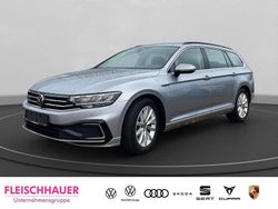 Silber Gebraucht 2022 VW Passat GTE Kombi | 23.890 € (Guter Preis)