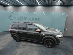 Schwarz Neu 2025 Dacia Jogger Extreme Van / Kleinbus | 28.850 € (Etwas zu teuer)