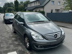 Grau Gebraucht 2007 Mercedes B200 Van / Kleinbus | 3.999 € (Superpreis)