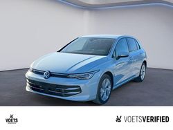 Crystal ice blue metallic Gebraucht 2025 VW Golf VIII Style Limousine | 28.980 € (Etwas zu teuer)