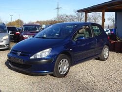 Blau Gebraucht 2002 Peugeot 307 Limousine | 550 € (Superpreis)