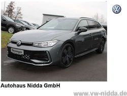 Diabasgrau metallic Neu 2025 VW Passat R-line Kombi | 49.991 € (Guter Preis)