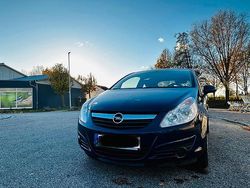 Blau Gebraucht 2009 Opel Corsa Kleinwagen | 3.000 € (Fairer Preis)