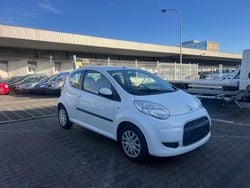 Weiß Gebraucht 2011 Citroën C1 Kleinwagen | 1.499 € (Guter Preis)