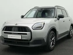 Grau Gebraucht 2024 Mini Countryman Classic SUV | 34.397 € (Superpreis)
