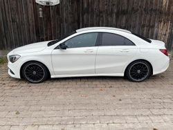 Weiß Gebraucht 2018 Mercedes CLA220 AMG line Limousine | 16.990 € (Fairer Preis)