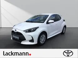 Weiss Gebraucht 2023 Toyota Yaris Hybrid Business Edition Kleinwagen | 18.980 € (Guter Preis)