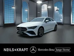 Polarweiß Gebraucht 2024 Mercedes CLA180 AMG Limousine | 34.880 € (Fairer Preis)