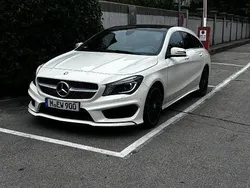Weiß Gebraucht 2016 Mercedes CLA180 AMG line Limousine | 14.600 € (Superpreis)