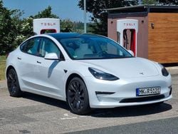 Weiß Gebraucht 2023 Tesla Model 3 Limousine | 33.900 € (Fairer Preis)