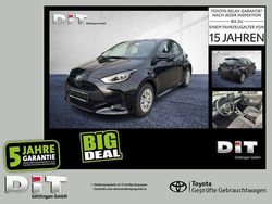 Black mica / ink Gebraucht 2023 Toyota Yaris Hybrid Comfort Limousine | 18.490 € (Guter Preis)