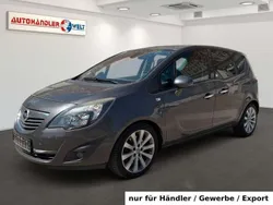 Grau Gebraucht 2011 Opel Meriva Van / Kleinbus | 3.999 € (Guter Preis)