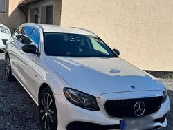 Weiß Gebraucht 2020 Mercedes E300 Kombi | 25.900 € (Guter Preis)