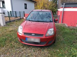 Rot Gebraucht 2006 Ford Fiesta Kleinwagen | 1.850 € (Fairer Preis)