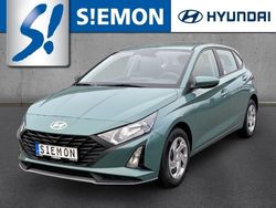 Gruen Gebraucht 2024 Hyundai i20 Select Limousine | 17.630 € (Etwas zu teuer)