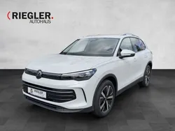 Weiß Neu 2025 VW Tiguan SUV | 42.650 € (Etwas zu teuer)