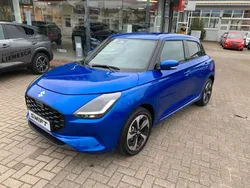 Blau Neu 2024 Suzuki Swift Comfort+ Limousine | 23.395 €