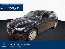 Schwarzmagic perleffekt Gebraucht 2025 Skoda Scala Essence Kleinwagen | 22.330 € (Superpreis)